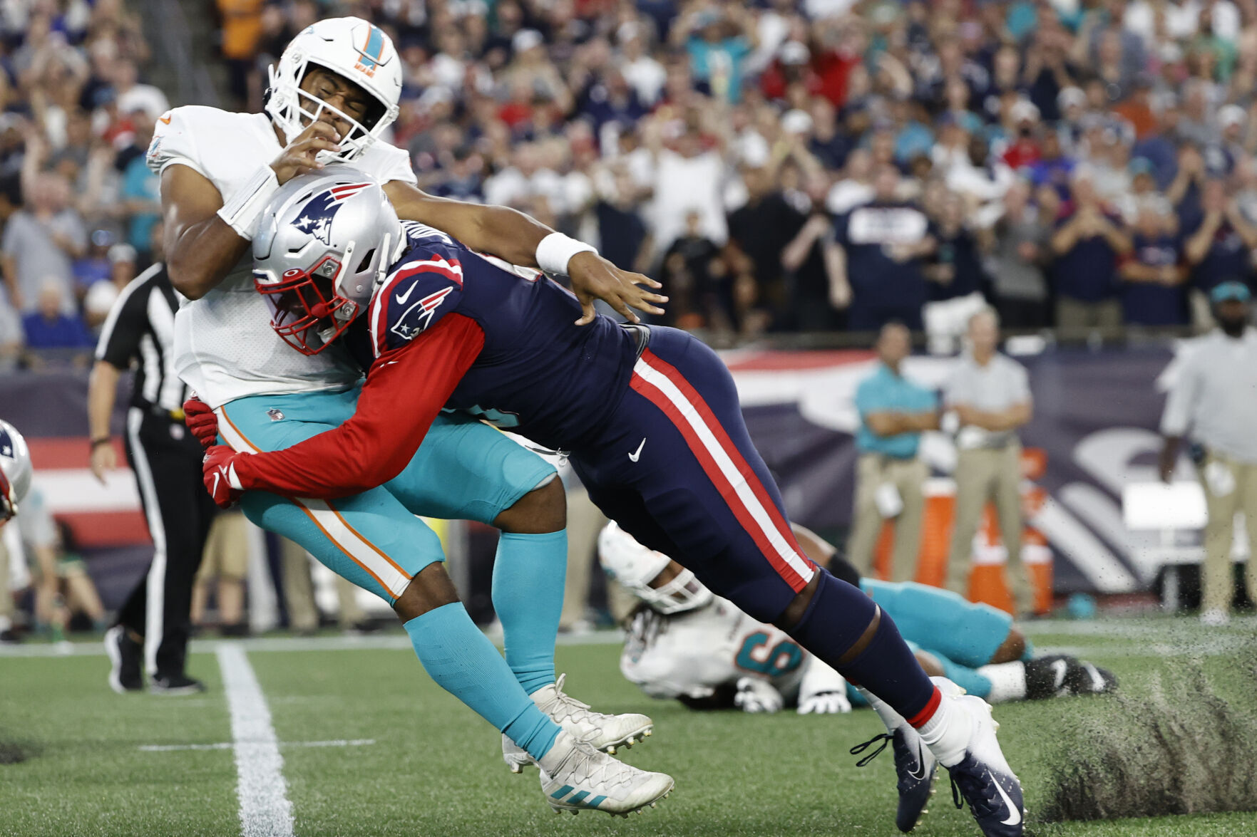 APTOPIX Dolphins Patriots Football